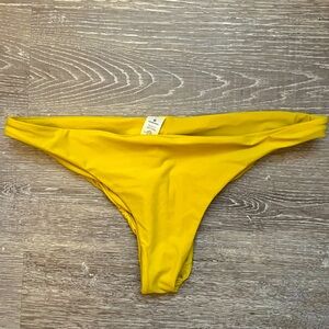 Lululemon Cheeky Bikini Bottoms